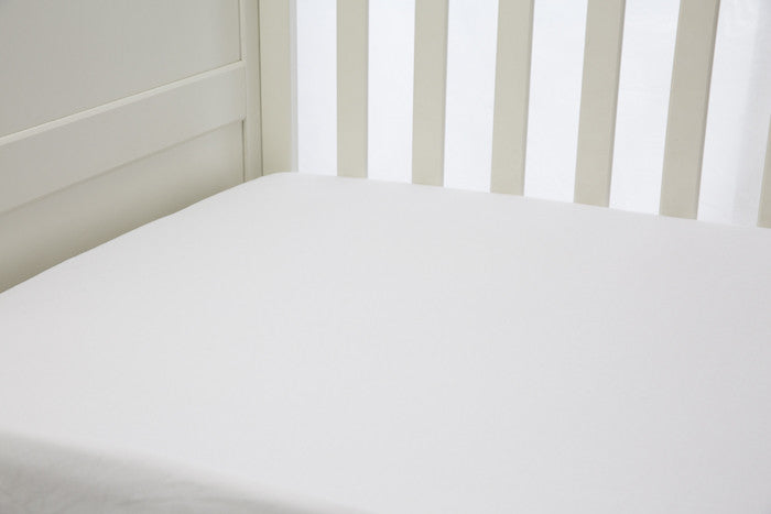 L'il Fraser 1 piece fitted cot sheet - Crisp White